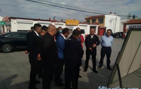 呼和浩特市劉建國副市長等一行實地調(diào)研賽罕區(qū)大廠庫倫村燃煤散燒綜合治理“煤改氣”工程