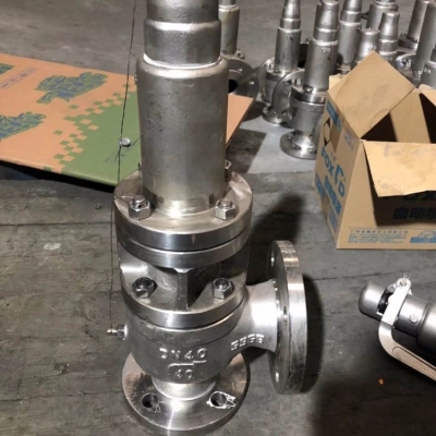 帶散熱器彈簧全啟式安全閥 A40Y全啟式安全閥